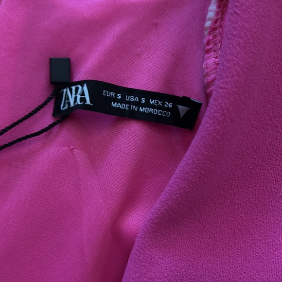 BRAND NEW size small Zara HOT PINK bodysuit with shoulder pads - Picture 3 of 5